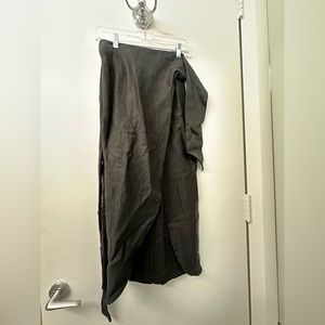 Reformation Cotton Wrap Ankle Length Black Shirt - Never worn